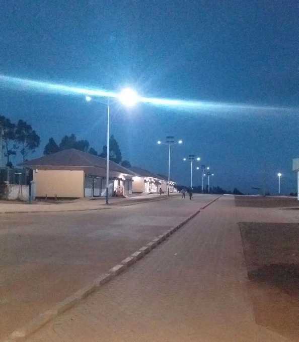 西城区非洲科特迪瓦太阳能路灯工程